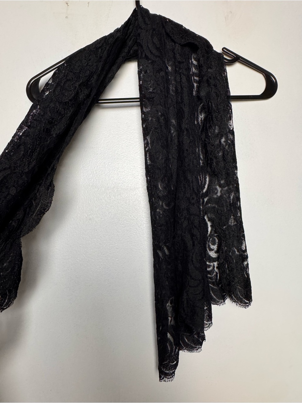 Black lace scarf